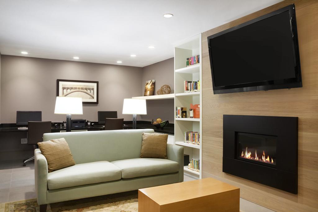 Country Inn & Suites By Radisson, Indianola, Ia Kültér fotó