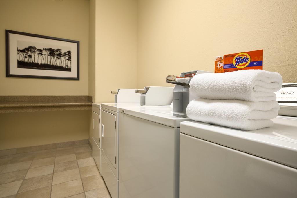 Country Inn & Suites By Radisson, Indianola, Ia Kültér fotó